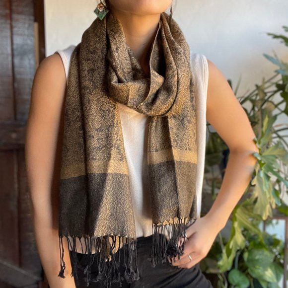 🏷 Sold | Light Brown+Black Woven Scarf - Picture 3 of 7